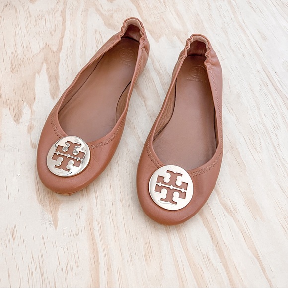 Tory Burch Shoes - Tory Burch Minnie Travel Ballet in royal tan & gold, size 8.5